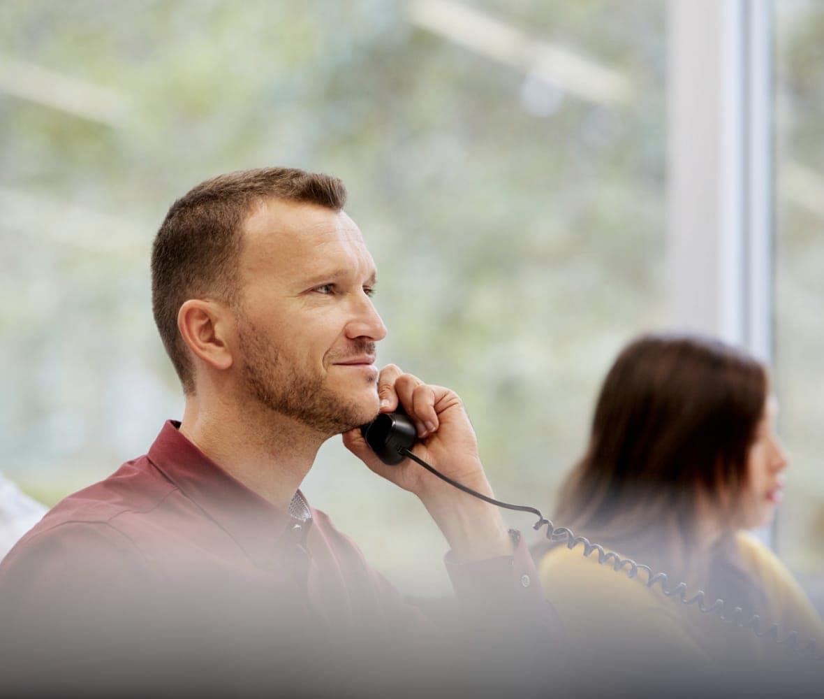 Support person on the phone