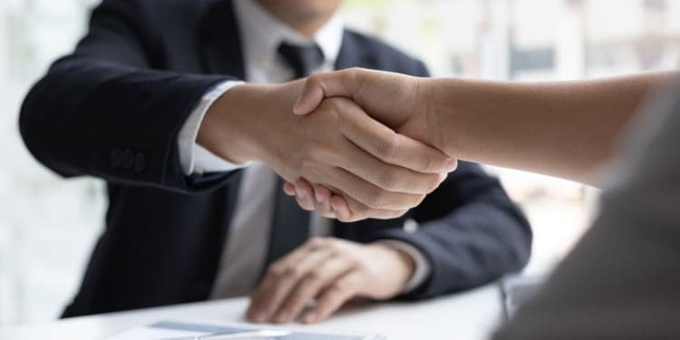 Years of Service Awards: Tips for Recognizing Employee Tenure